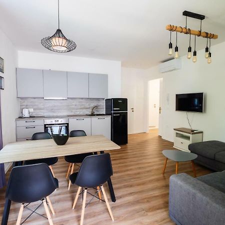 Franckina Hisa Apartamento Izola Exterior foto