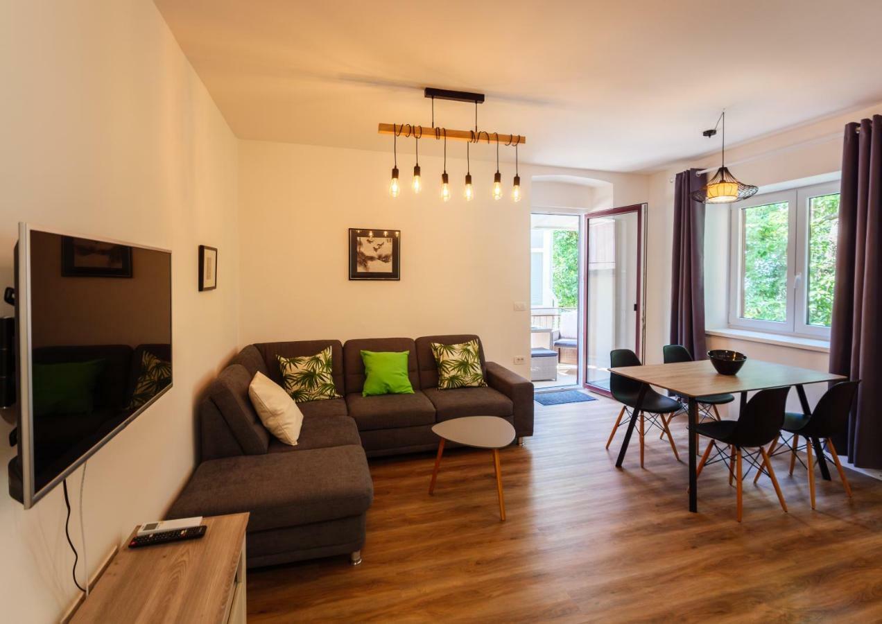 Franckina Hisa Apartamento Izola Exterior foto